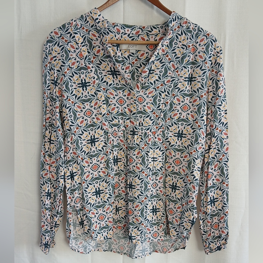 LOFT Graphic Long Sleeve Blouse
